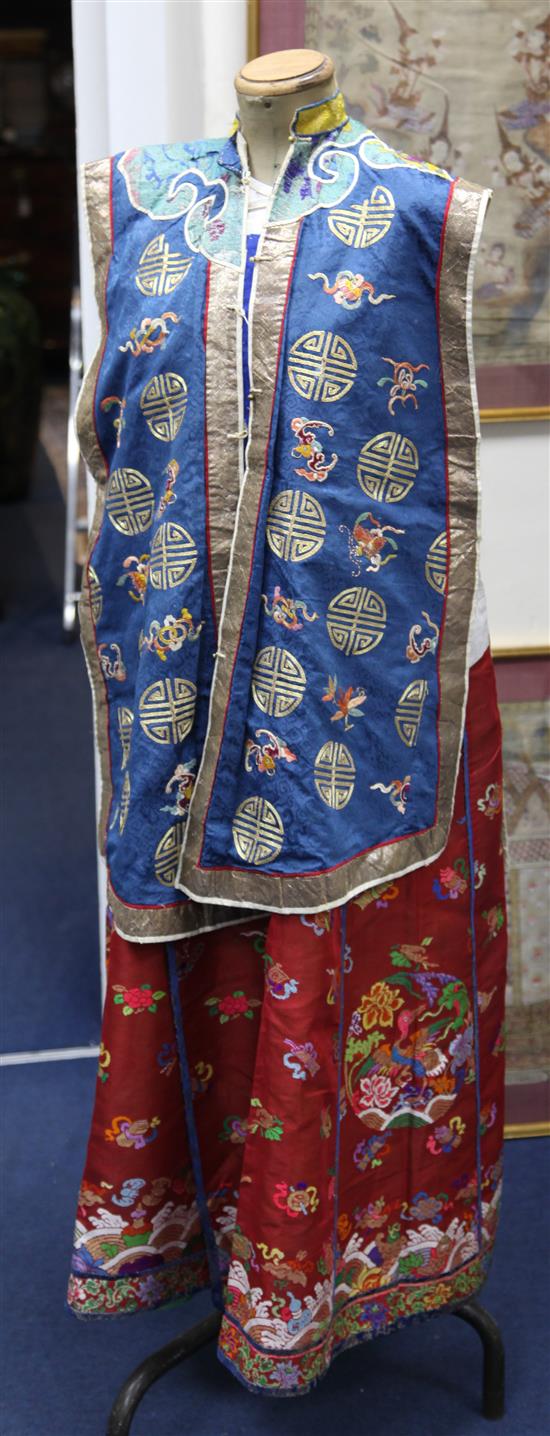 A Chinese summer robe and a sleeveless jacket, early 20th century